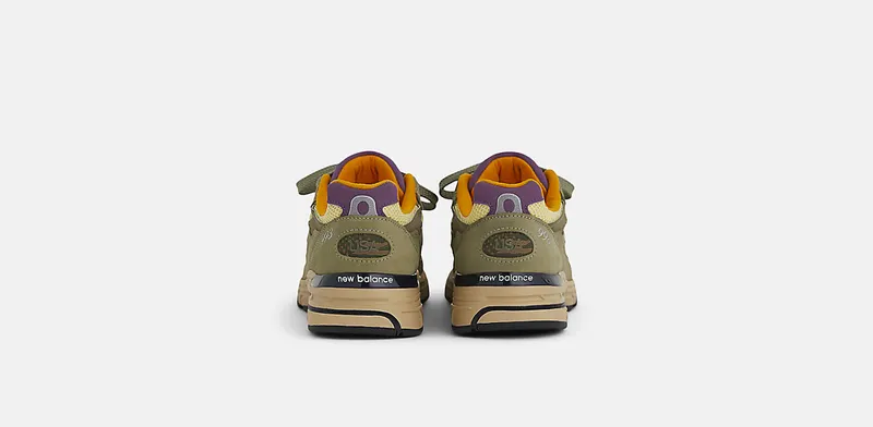 New Balance 993 “Made in USA – Olive Leaf / Maize” (U993OL)