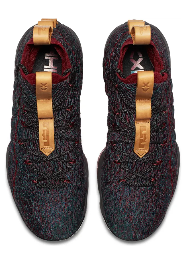nike-lebron-15 897648-300