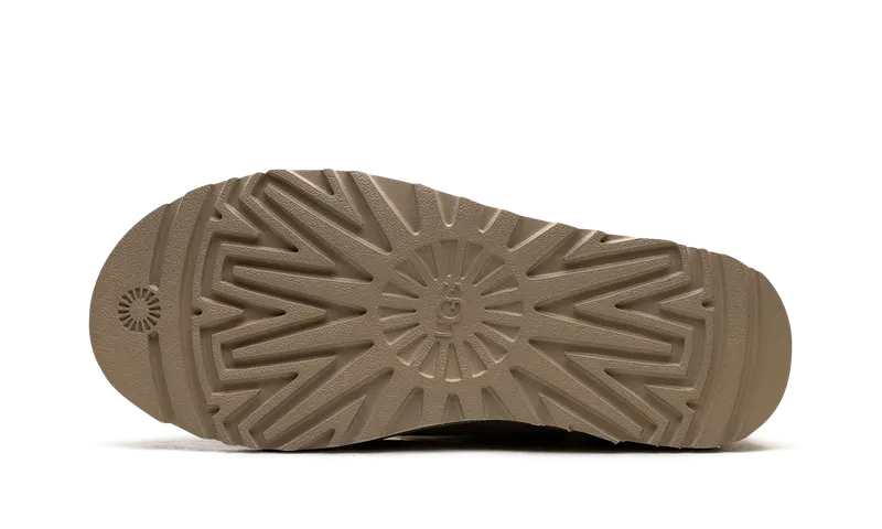 Ugg Classic Short Shearling Braid “DUNE” (1166752-DUNE)