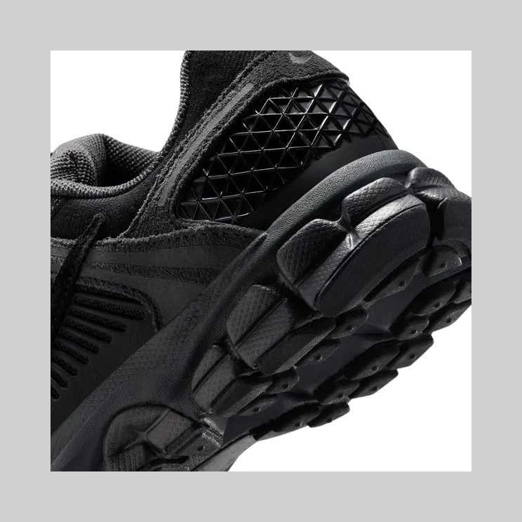 nike-air-zoom IO7468-001