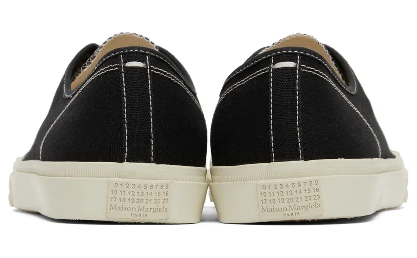 Maison Margiela Black Tabi H0958 Black/White (S38WS0185 P4291) (2)