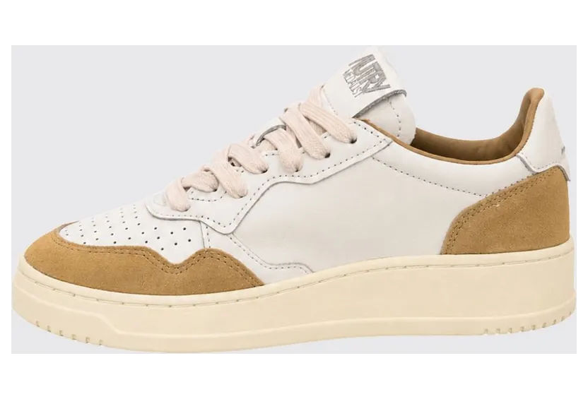 Autry Medalist Low Bicolor Leather Sneakers with Perforated Toe Ecru (AULWFT18) (2)