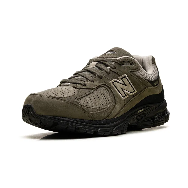 new-balance-2002r M2002RCF