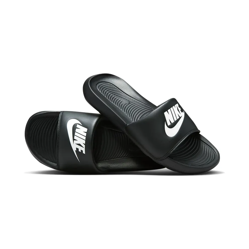 Nike Victori One Schwarz (CN9677-005)