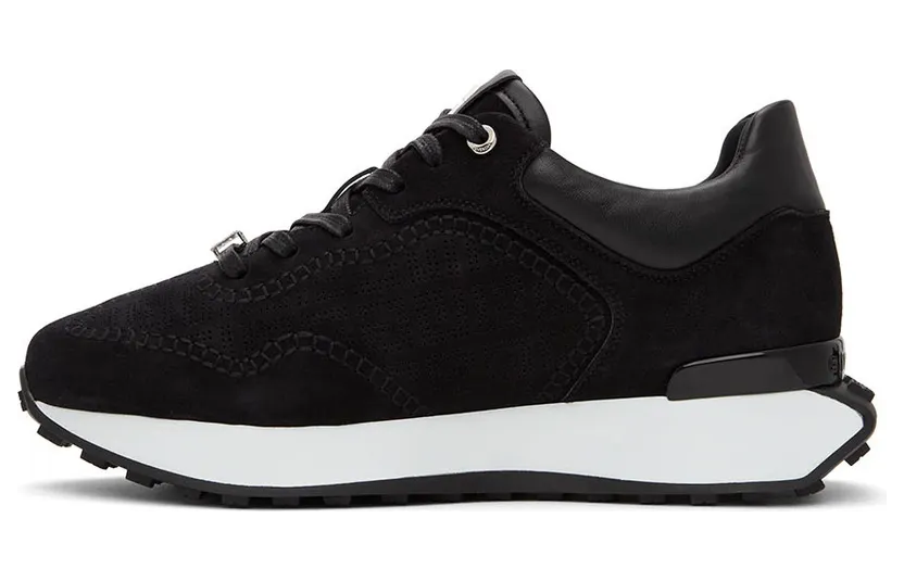 Givenchy Black GIV Runner Sneakers (BE0021E18Z001) (3)