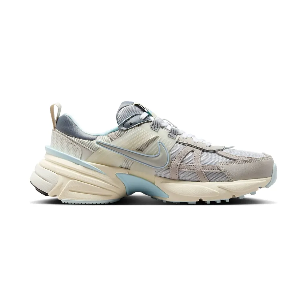 Nike V2K Run “METALLIC PLATINUM” (FZ3596-072)