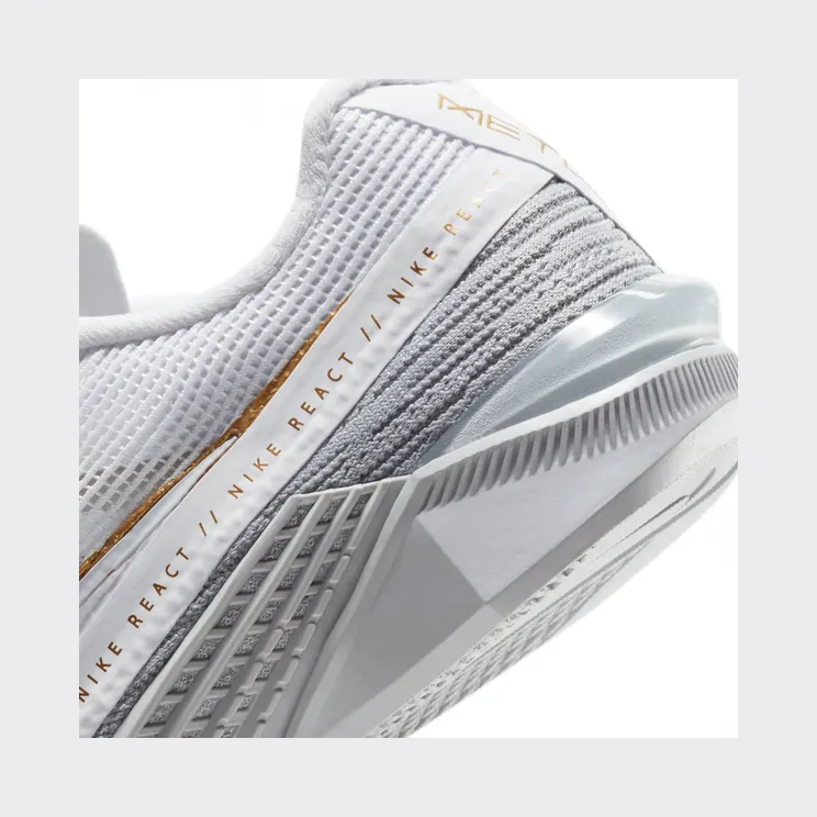 nike-metcon CT1249-100