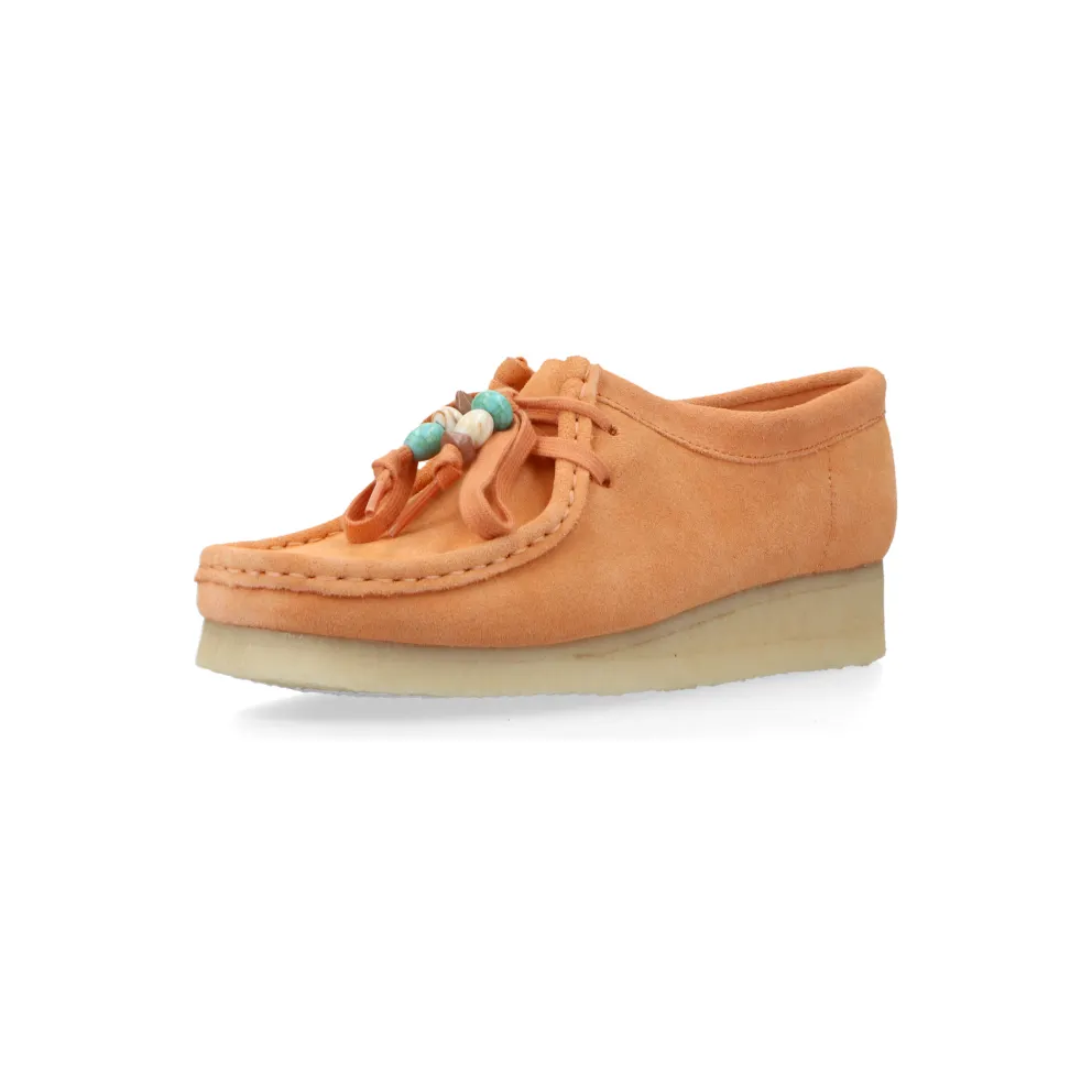 Clarks Originals Wallabee (pale peach sde) – 26180671