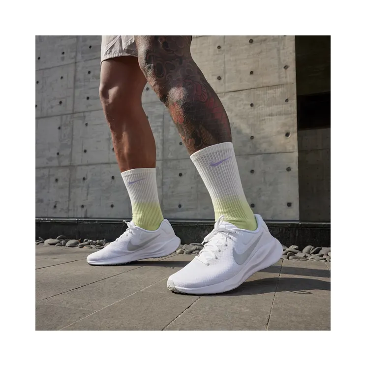 nike-revolution FB2207-100