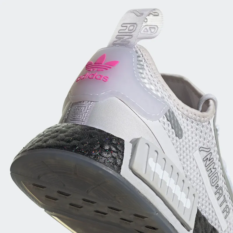adidas NMD_R1 Spectoo Dash Grey / Core Black / Screaming Pink (FY9044)