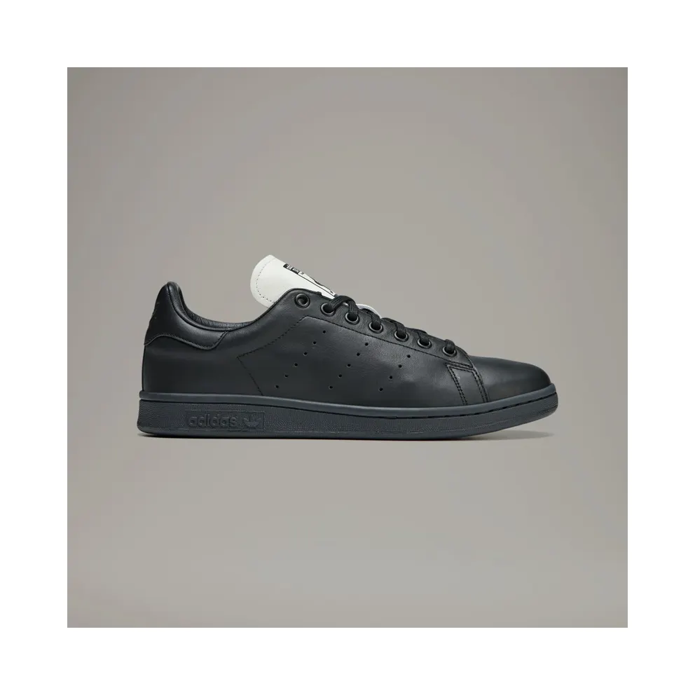 adidas Yohji Stan Black / Black / Core White (IE0946)