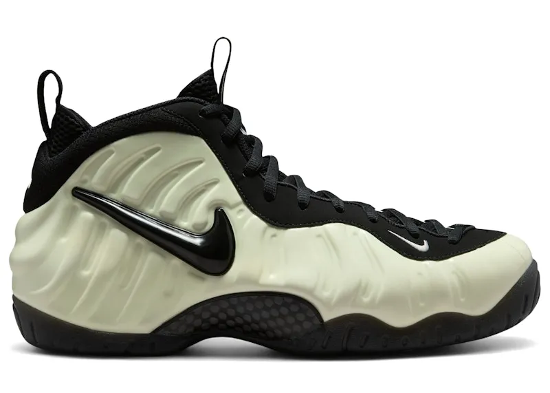 Nike Air Foamposite Pro Glow-In-The-Dark (IV6246-100)