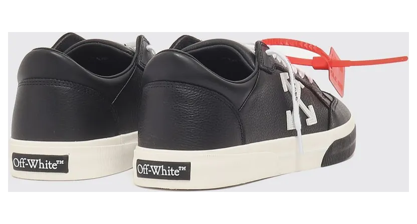 Off-White Vulcanized Low-Top Leather Sneakers with Contrasting Arrow Logo Black (OMIA293C99LEA0021001) (2)