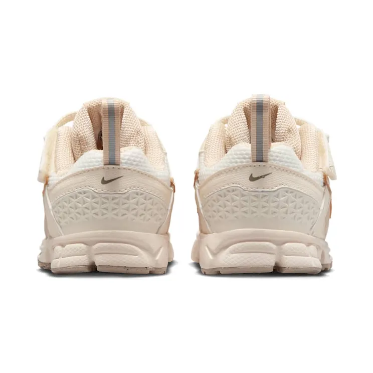 nike-vomero HF7000-106