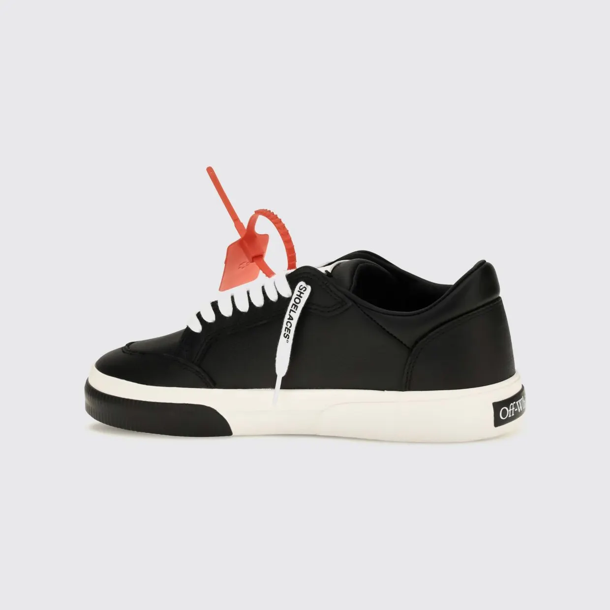 Off-White Vulcanized Grained Calfskin Sneakers with Arrow Logo Black (M293C9L0021001) (2)