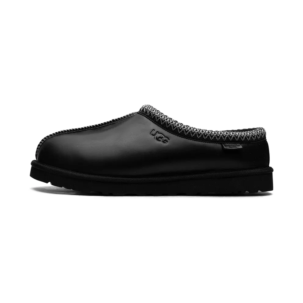 Ugg Tasman LTHR Regen Slide “Black” (1163890-BLK)