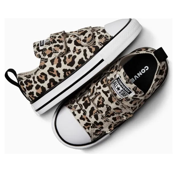 converse-chuck-taylor-all-star A05489C