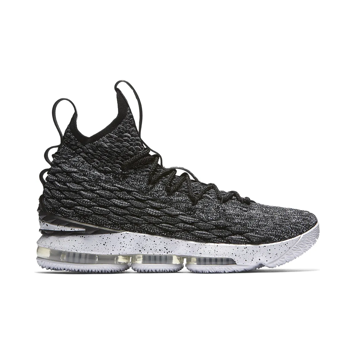 nike-lebron-15 897648-002/897649-002