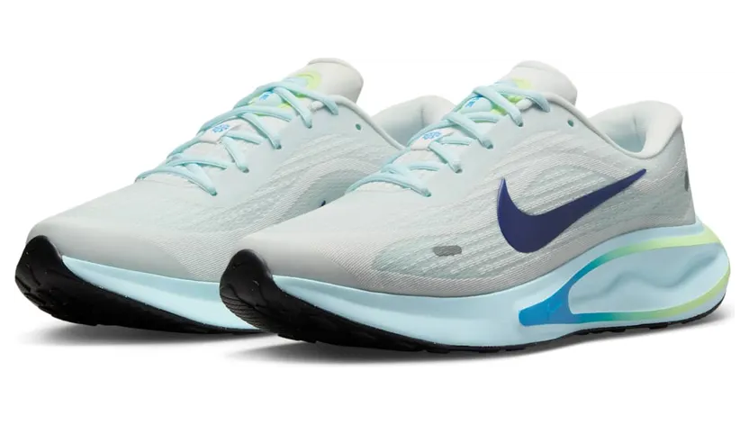 nike-journey-run FN0228-101
