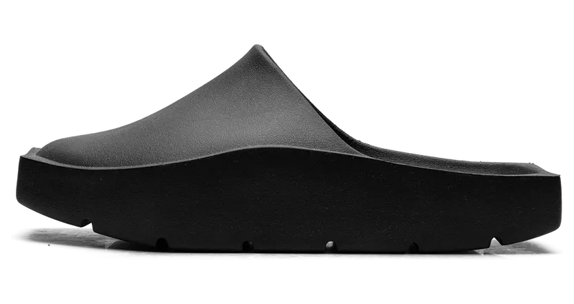 Jordan Hex Mule “Triple Black” (DX6405-001)