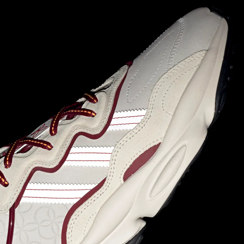 adidas OZWEEGO Chalk White / Off White / Collegiate Burgundy (GX8878)