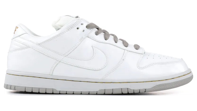 Nike SB Dunk Low Medicom 4
