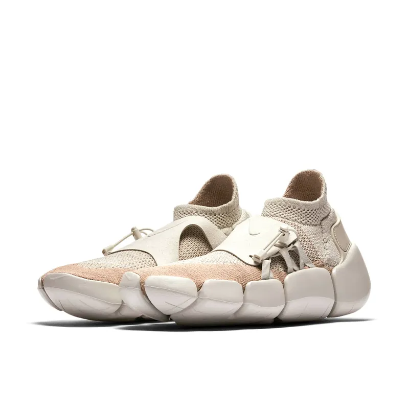 Nike Footscape Flyknit DM Light Bone Light Bone/Dark Grey-Dark Grey-Sand (AO2611-001)