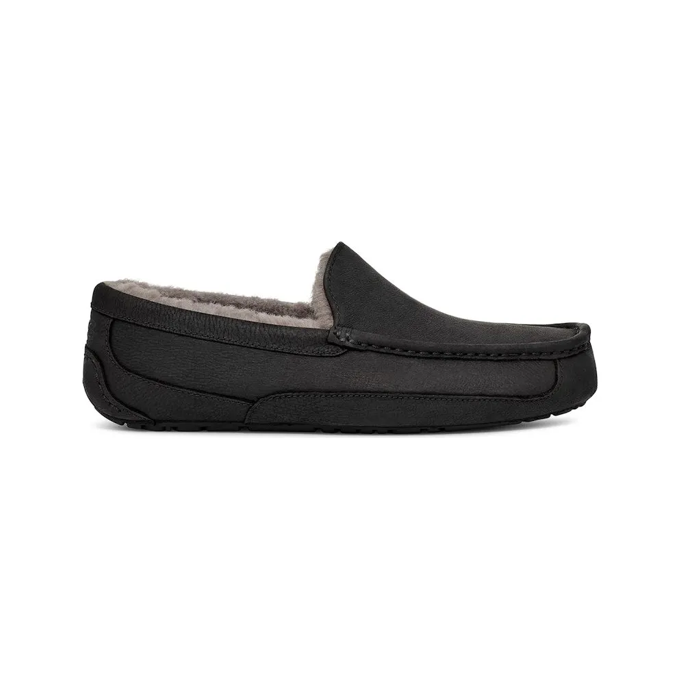UGG Ascot Matte Slipper Black (1103889-BLK)