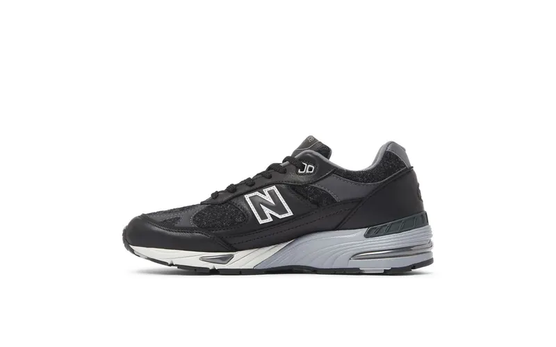 New Balance 991 “Harris Tweed – Black/Grey” (M991DJ)