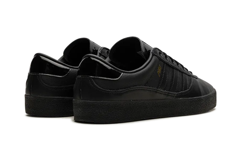 Adidas Puig Indoor “Black Out” (IG5238)
