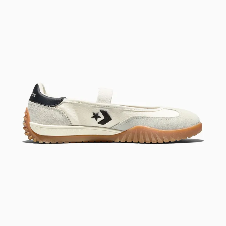 Converse Run Star Ballet Flat Egret / Black / Gum 6