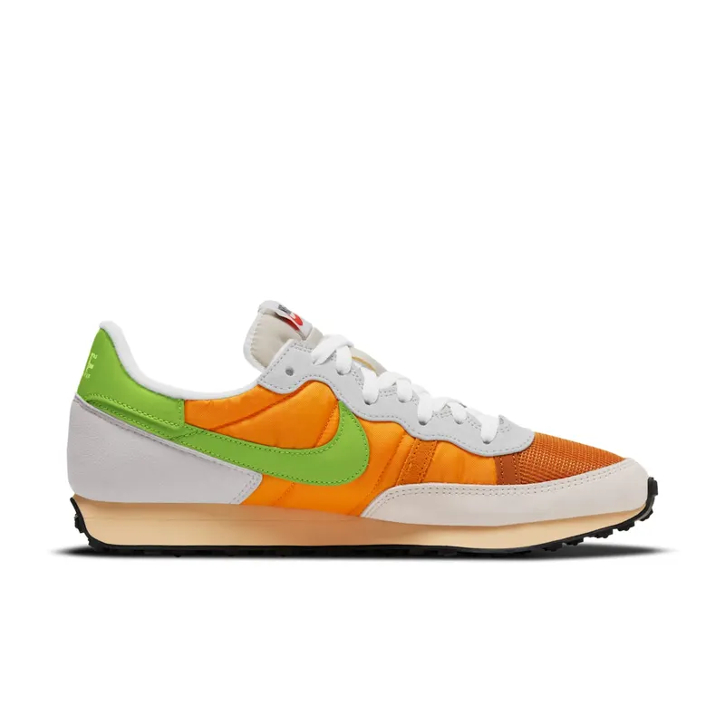 Nike Challenger OG Label Maker Kumquat
