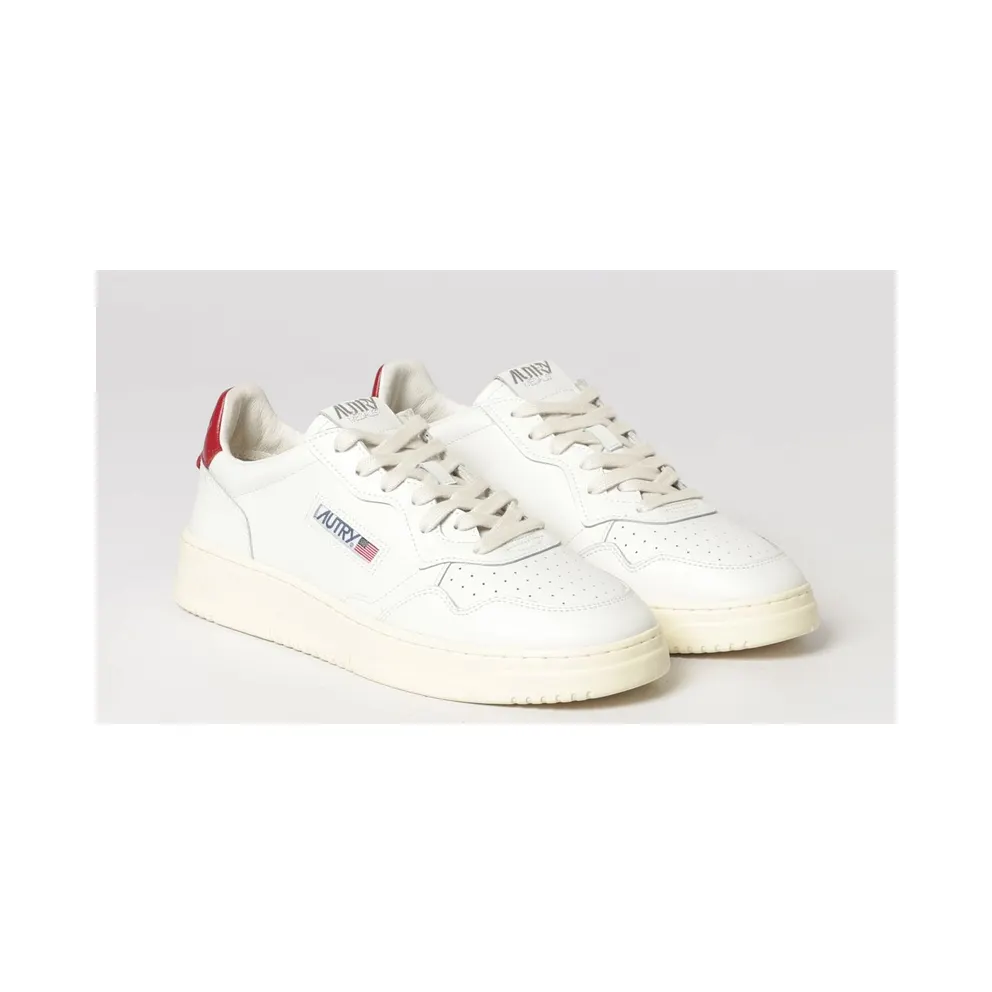 Autry Medalist Low Top Trainers in Bicolour Leather and Suede Ruby (AULMLL33)
