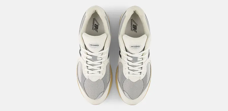 New Balance 2002R Linen Rain Cloud (U2002RJ)