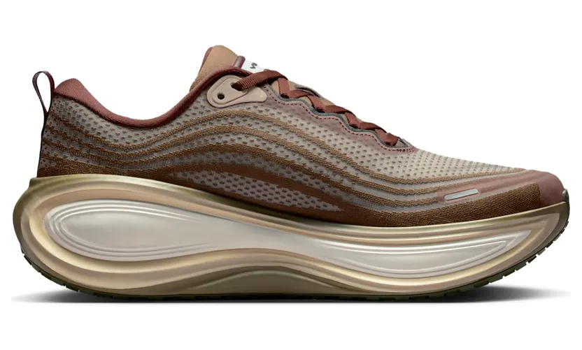 nike-vomero-plus IO4482-001