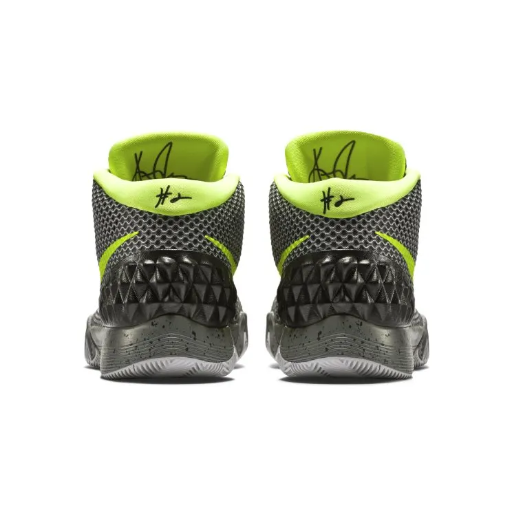 nike-kyrie-1 705277-270