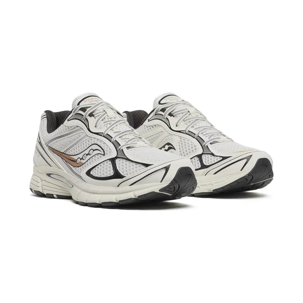 SAUCONY ProGrid Guide 7 “Onyx / Gold” (S70936-26)