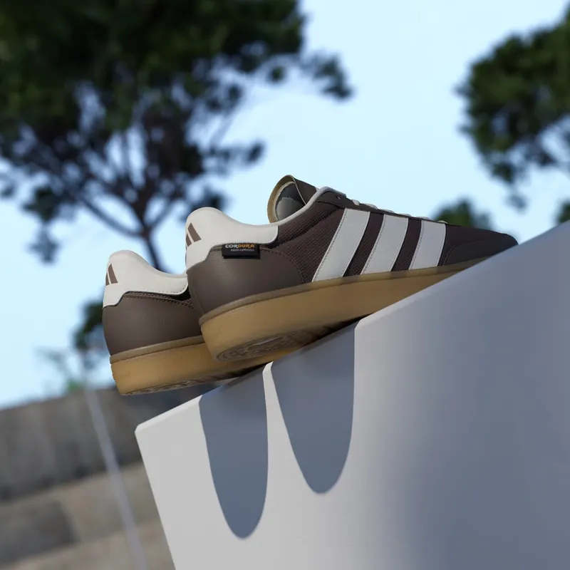 Adidas Training Spezial Training Shoes Earth Strata / Off White / Earth Strata (KK1547)