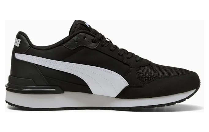 PUMA ST Runner v4 – Black (40474301)
