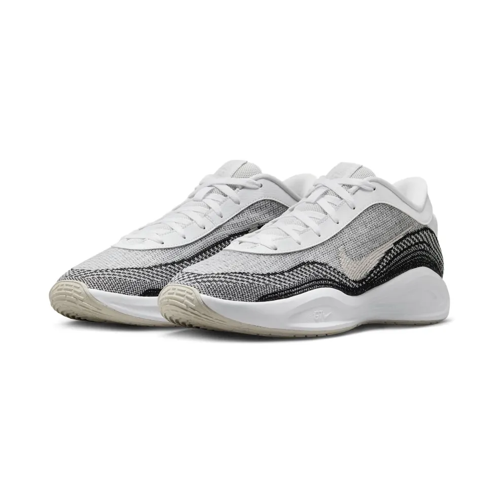 Nike GT Hustle Academy “White / Black / Light Bone” (FJ7791-100)