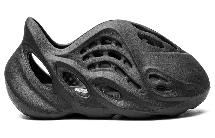 yeezy-foam-runner HP5346