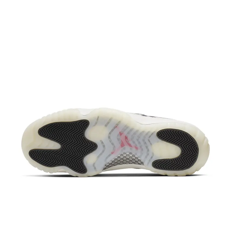 Jordan 11 Retro Low Snake Light Bone Light Bone/Smoke Grey-White-Black (CD6846-002)