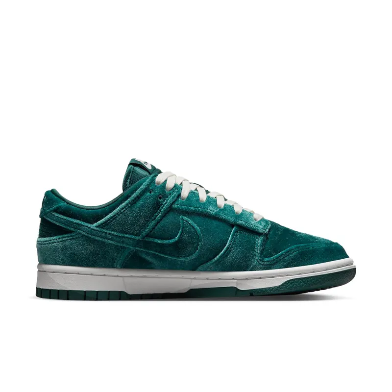 Nike DUNK LO MNS “Green Velvet” (DZ5224-300)