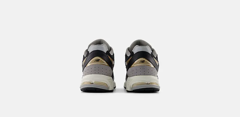 New Balance 2002R Black Sea Salt Gold Metallic (M2002RPO)