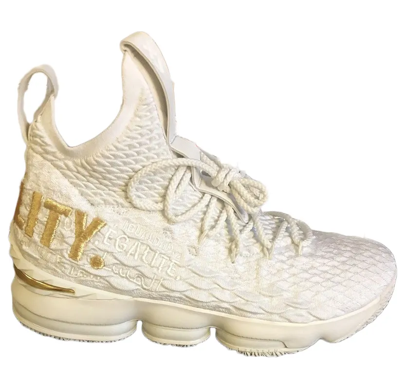 nike-lebron-15 897648-101