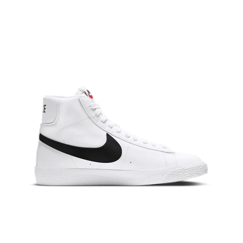 Nike Blazer Mid Older Kids’ White (CZ7531-100)