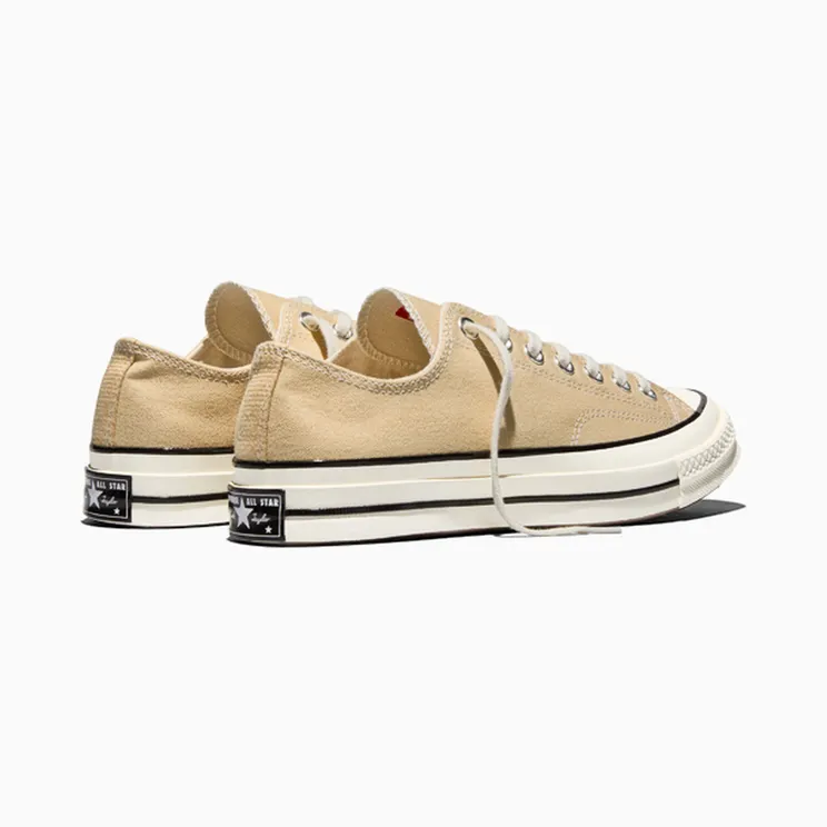 converse-chuck-taylor-all-star A15974C