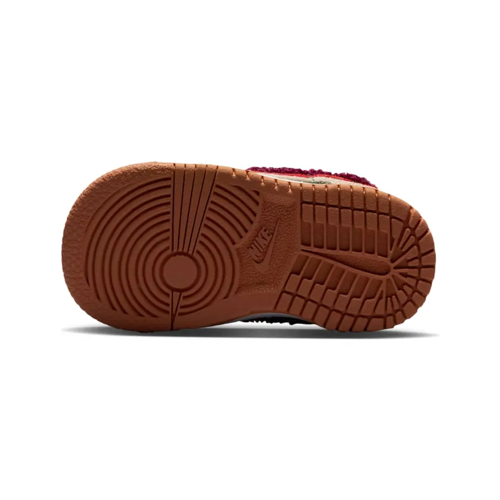 Nike Dunk Low TD “Midnight Navy / Green Noise / Linen / Speed Red” (IV6200-410)