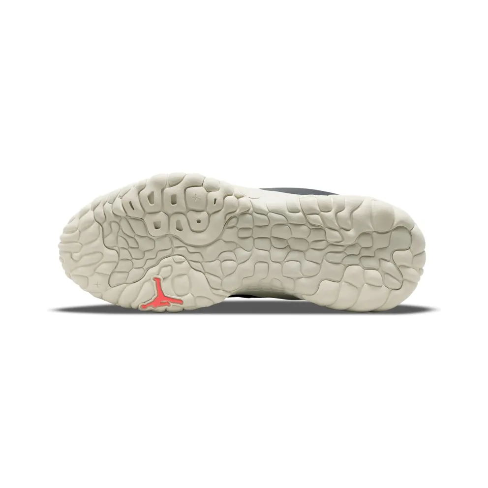 Jordan Delta 2 Black Infrared (CV8121-012)