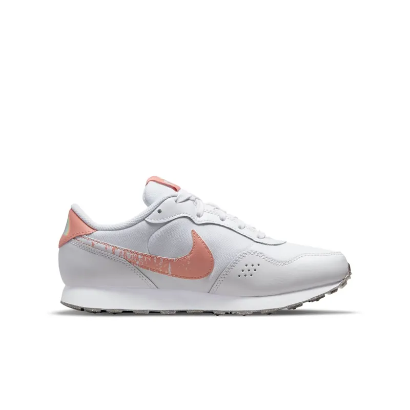 Nike MD Valiant SE Older Kids’ White (DM1273-100)